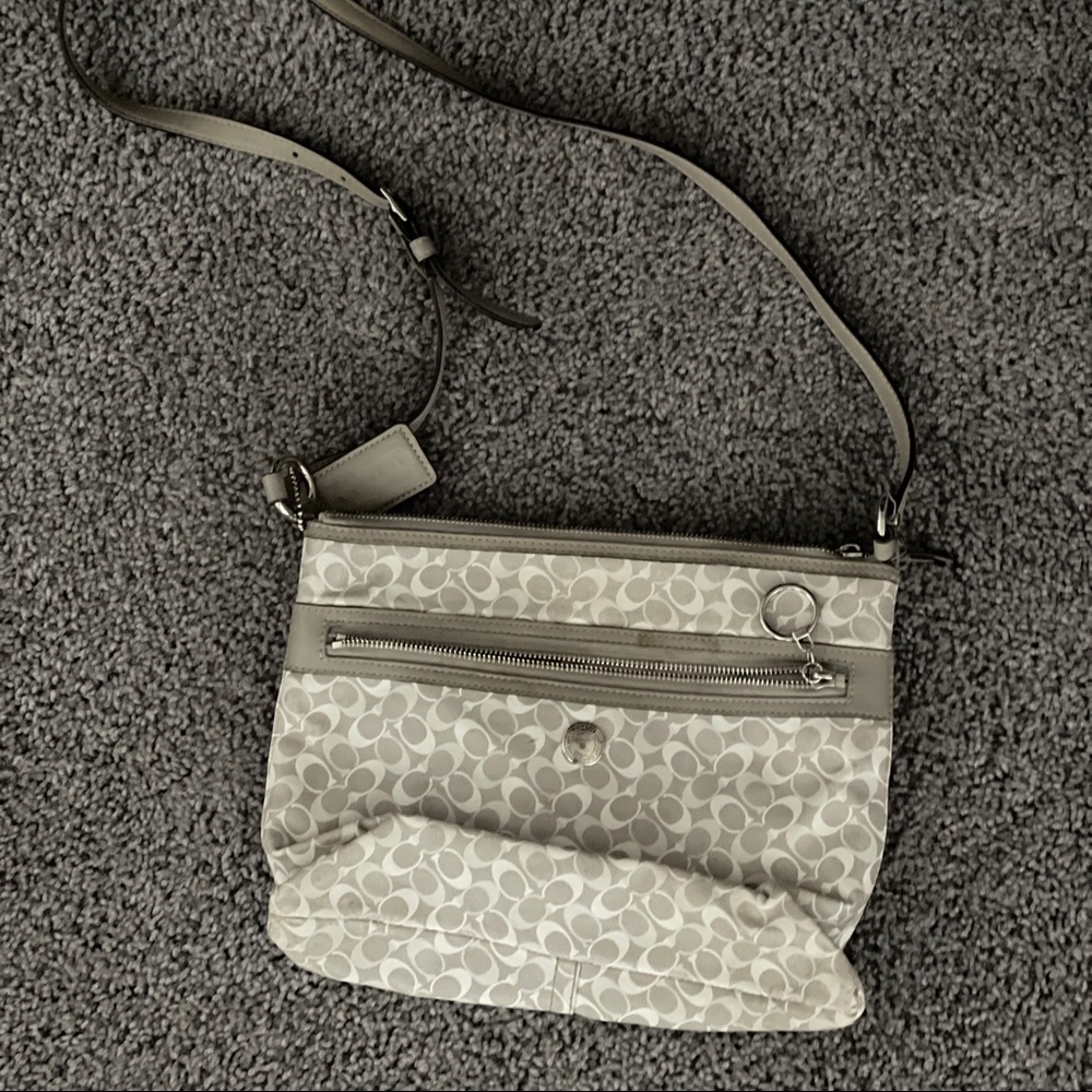 Crossbody coach - great condition.